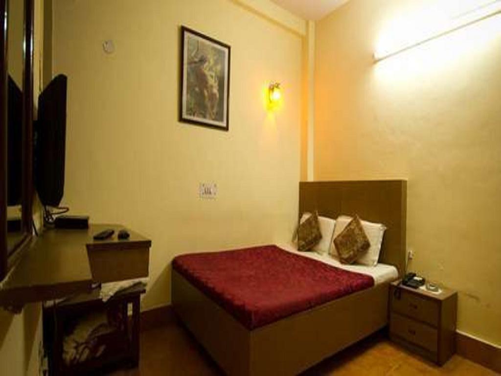 Hotel Woodland Deluxe Nova Deli Quarto foto